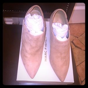 New in box Marc Fisher suede booties